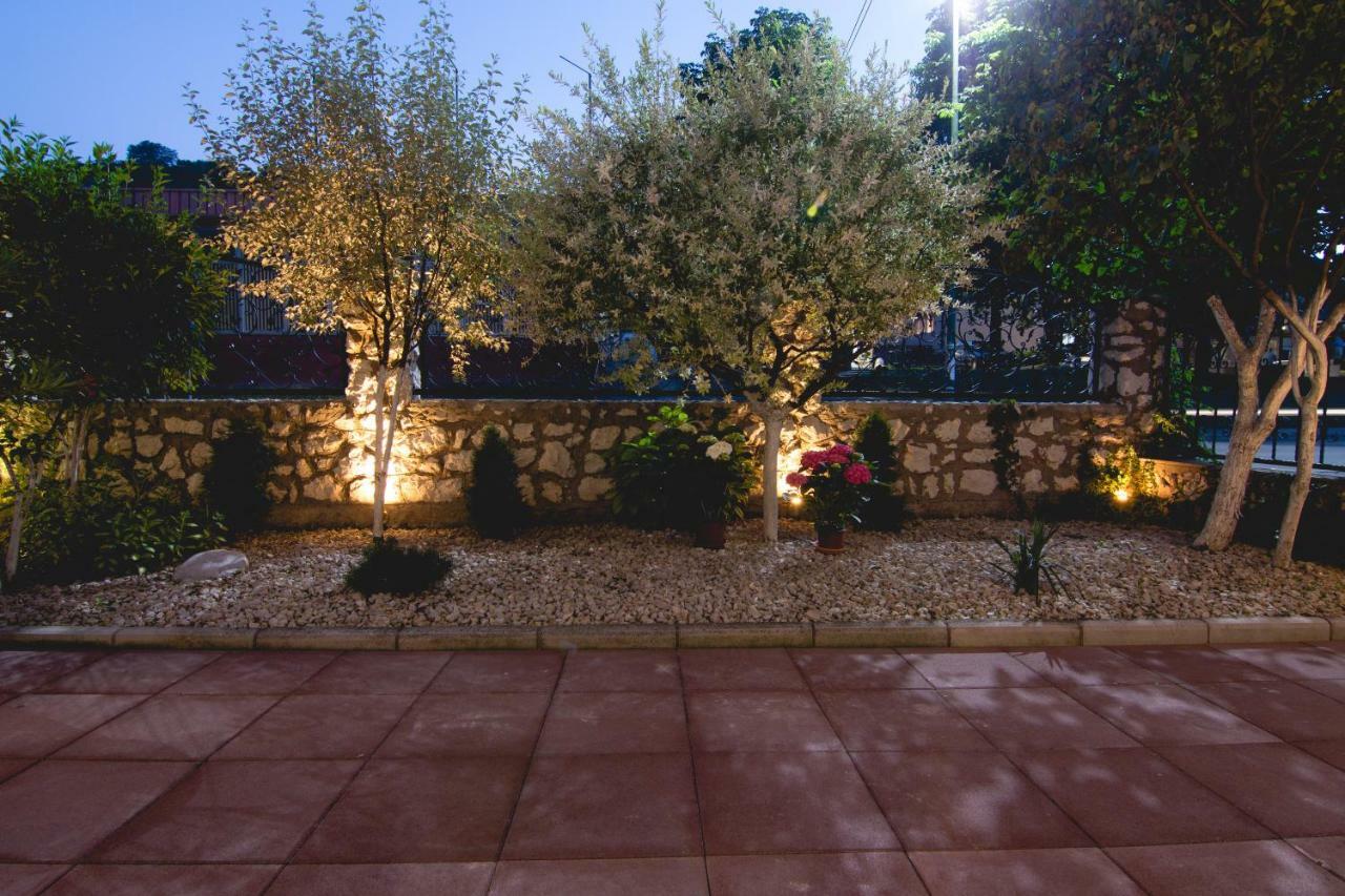 Apartment Vranas *